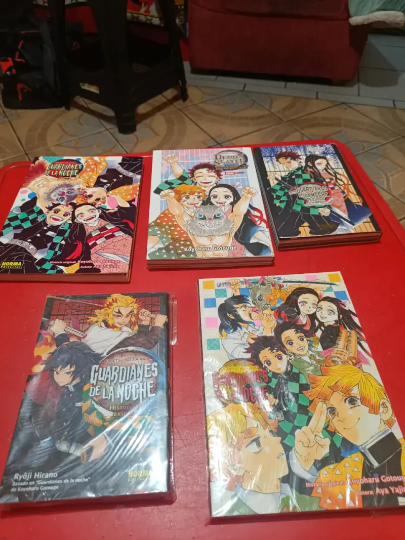 Fanbook y novelas Kimetsu no yaiba (demon slayer) - 1