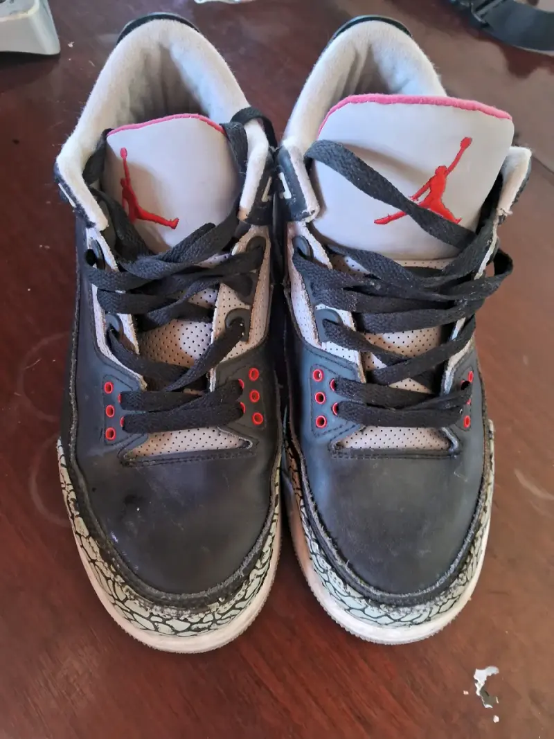 ZAPATILLAS JORDAN RETRO 3 - 4