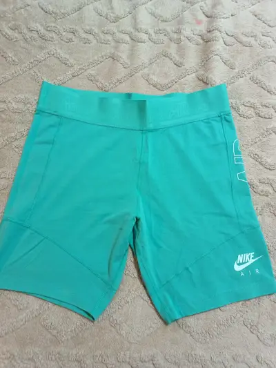 Shorts deportivos Nike negros con logo azul - miniatura 6