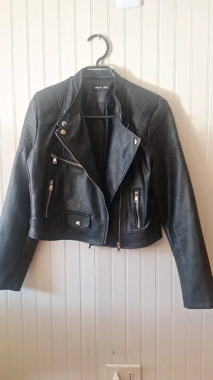 Chaqueta de cuero sintético negra Shein - 2