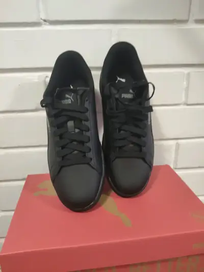 Zapatillas negras Puma para mujer - miniatura 3