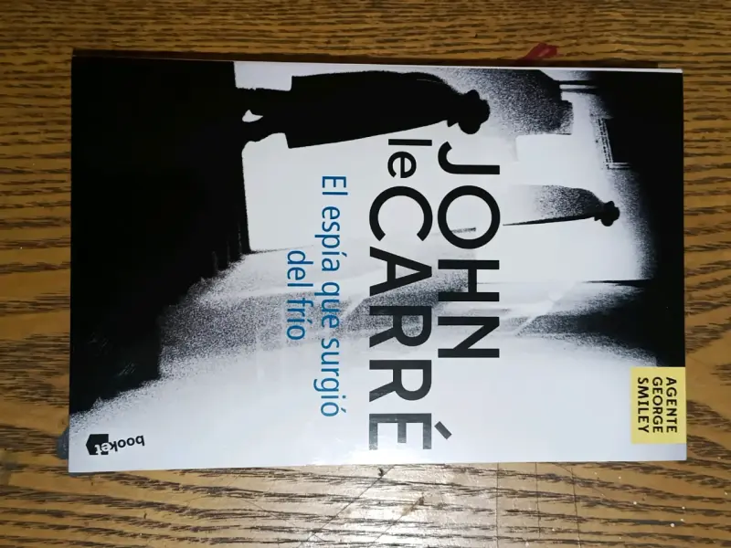 Libro 'El espía que surgió del frío' de John le Carré - 1