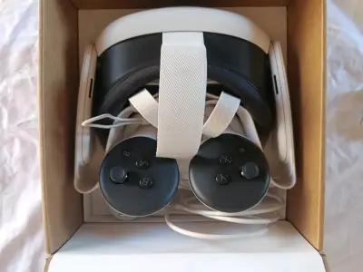 Gafa de Realidad Virtual con Controles Inalámbrico - miniatura 1