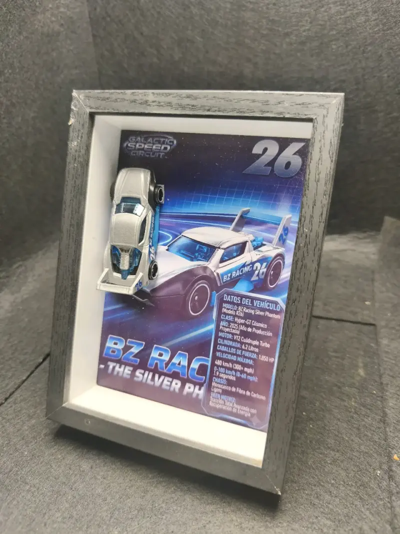 Modelo de Auto BZ Racing Silver Phantom en Marco - 1