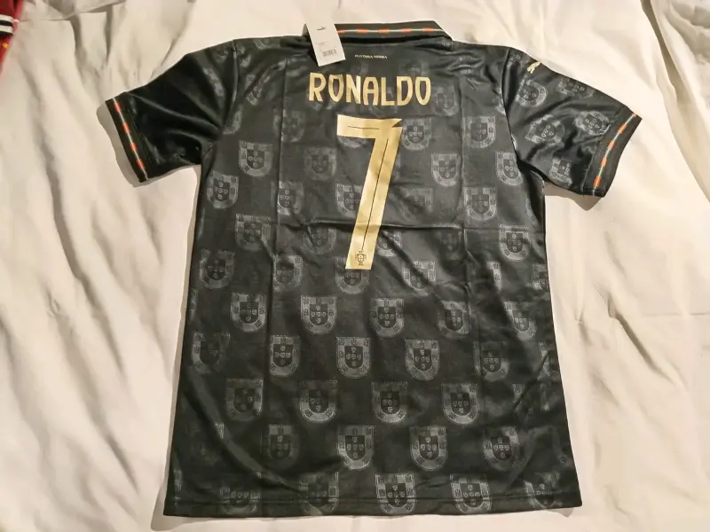Camiseta Portugal Negra Puma Ronaldo 7 - 2