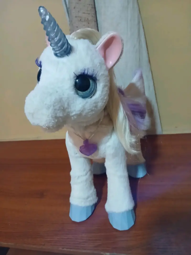 Unicornio de Peluche Interactivo con Movimientos - 1