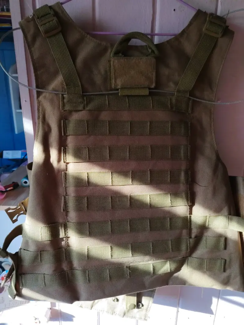 Chaleco táctico militar color verde oliva - 2