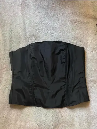 Bustier negro elegante para mujer - miniatura 1