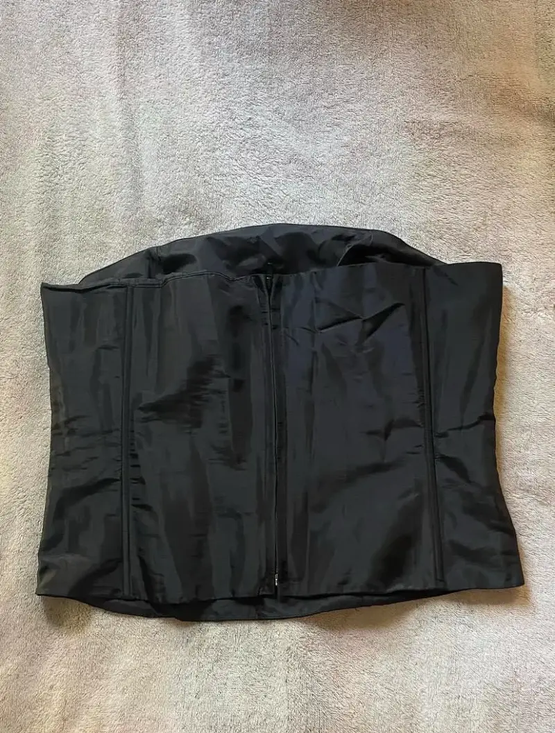 Bustier negro elegante para mujer - 2