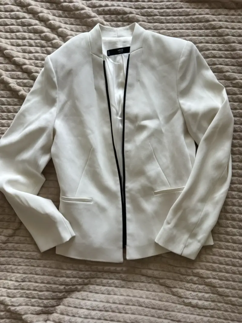 Blazer blanco mango