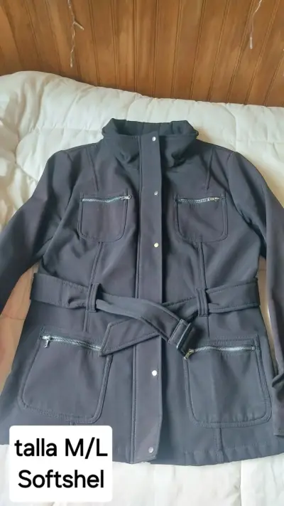 Chaqueta Softshell Negra con Diseño de Leopardo - miniatura 1