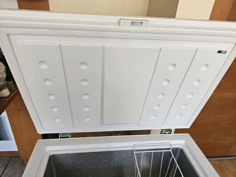 Congelador horizontal Electrolux A+ en buen estado - 4
