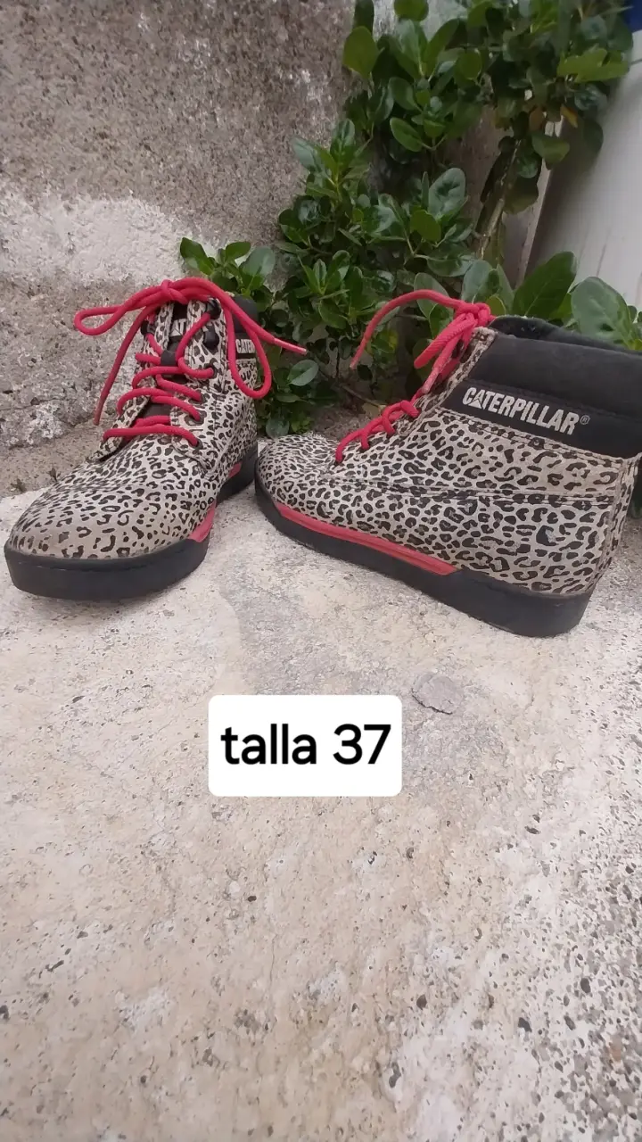 Botines Caterpillar animal print talla 37