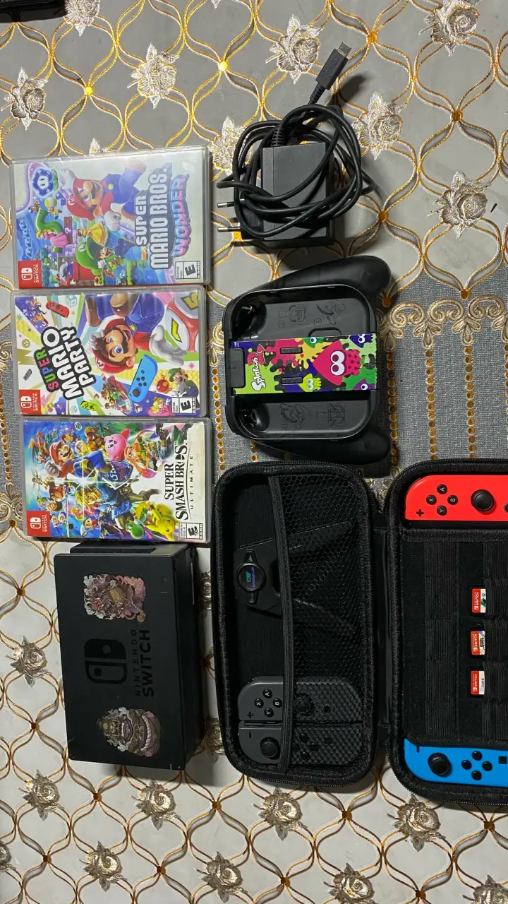 Nintendo Switch con juegos y accesorios - 5