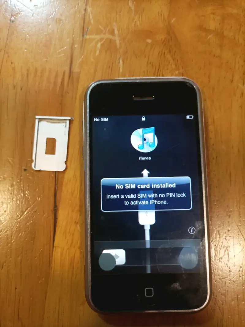 iPhone 2G 8GB en buen estado - 3