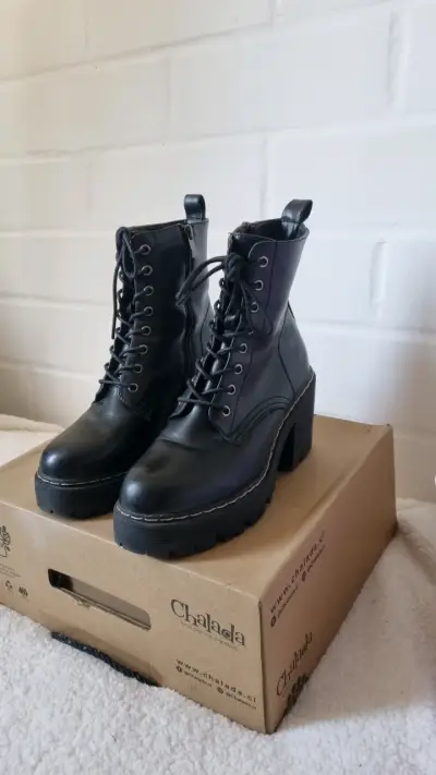Botines de cuero negro con plataforma Chalada - miniatura 2