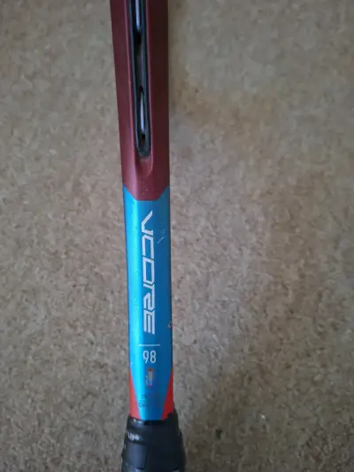 Raqueta de tenis Yonex Vcore reparada - miniatura 5
