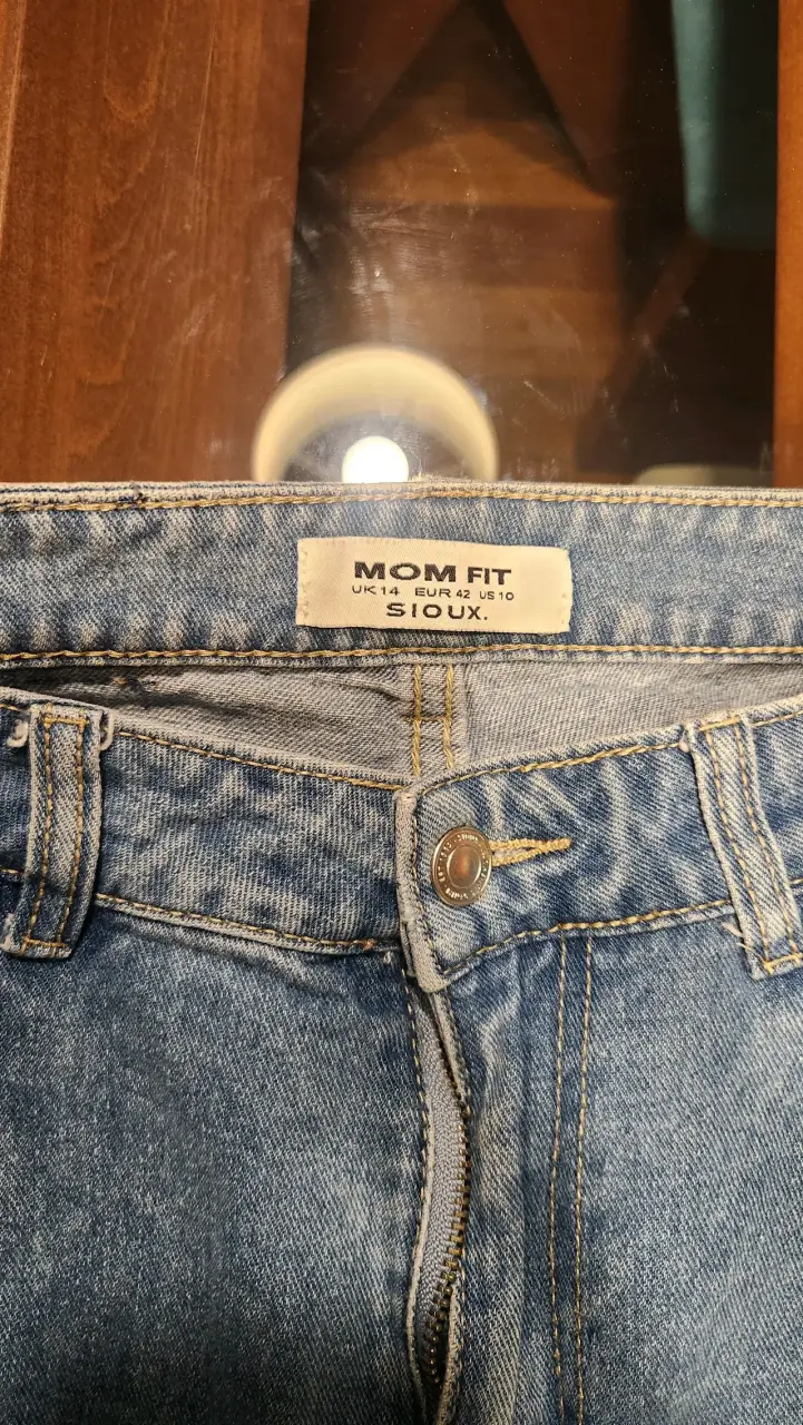 Jeans Mom Fit Azul Claro Talla 42 - 2