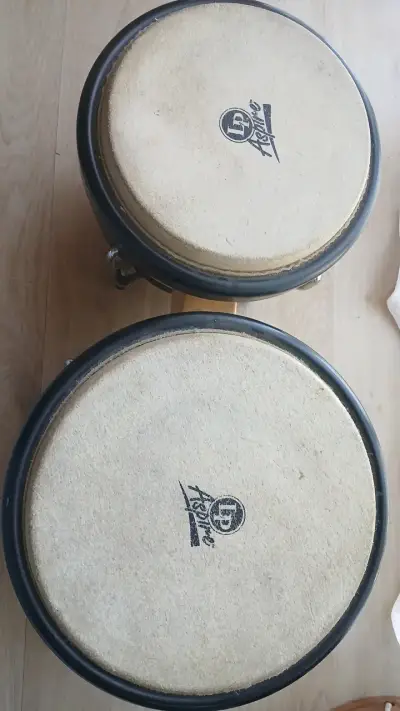 Bongos de madera marca LP en buen estado - miniatura 3