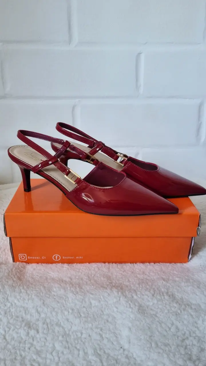 Zapatos de tacón rojo charol elegante - 2