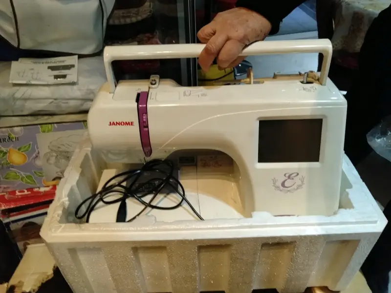 Máquina de Coser Janome Memory Craft 350E - 2