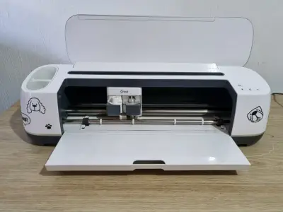 Plotter de Corte Cricut Maker con Accesorios - miniatura 1