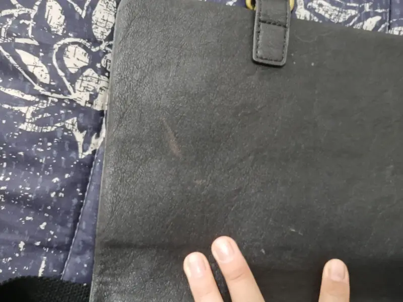 Maletín de cuero negro Rocha con correa ajustable - 2