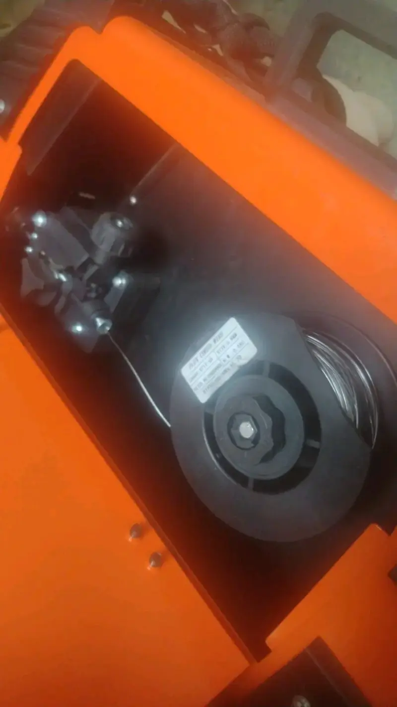Soldadora MIG/MMA/TIG LIFT-325 portátil - 1
