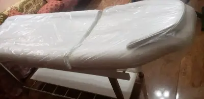 Camilla de masaje plegable con soporte metálico - miniatura 2