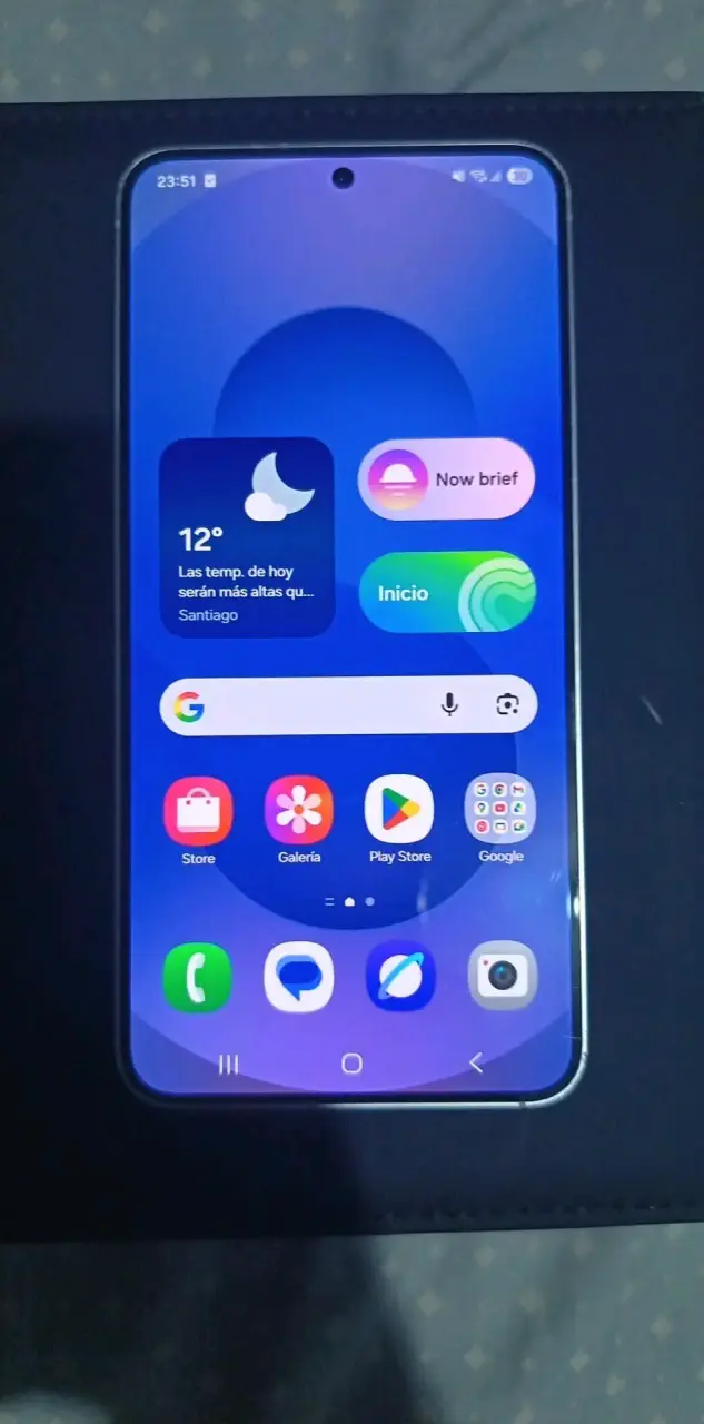 Smartphone Samsung Galaxy S25 en buen estado - 3