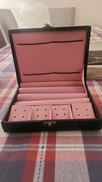 Estuche organizador de relojes negro - miniatura 2