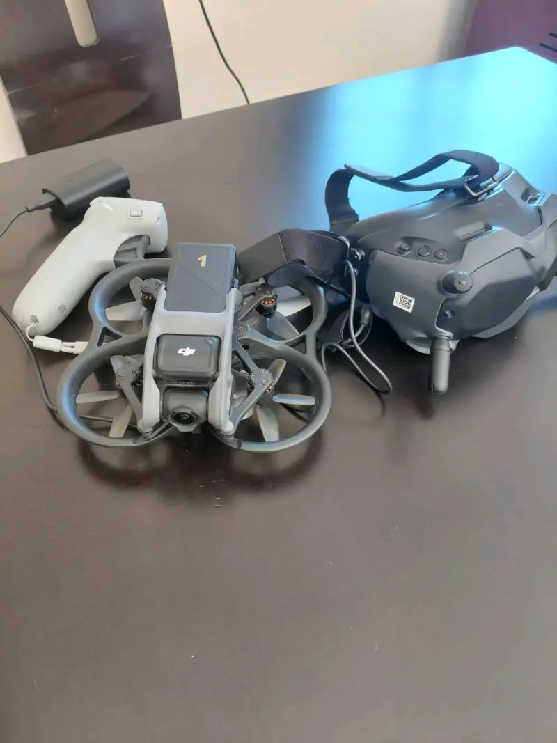 Drone DJI Avata con Gafas FPV y Control - 5