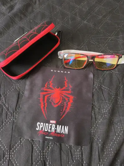 Gafas Gunnar Spider-Man Miles Morales con estuche - miniatura 1