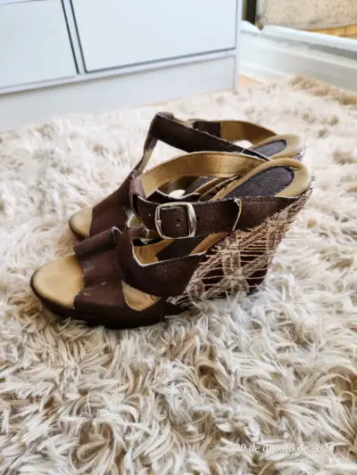 Sandalias de Cuña Marrón para Mujer - miniatura 3
