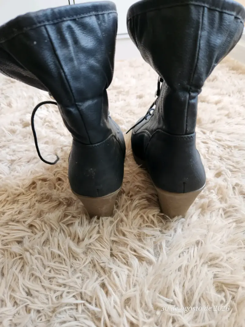 Botines de cuero negro con forro interior - 2