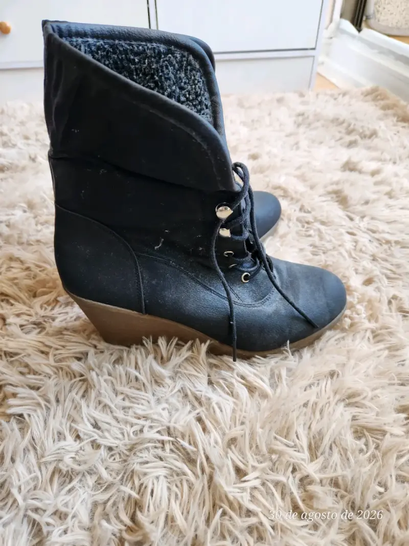 Botines de cuero negro con forro interior - 3