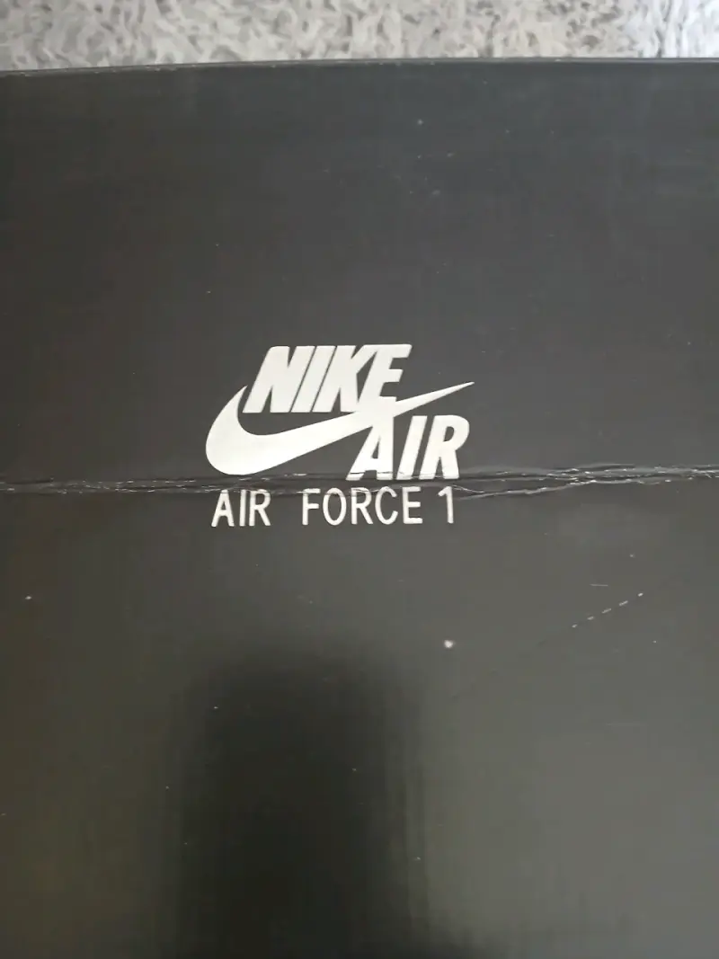 Zapatillas Nike Air Force 1 Vintage Blancas y Rojas - 4