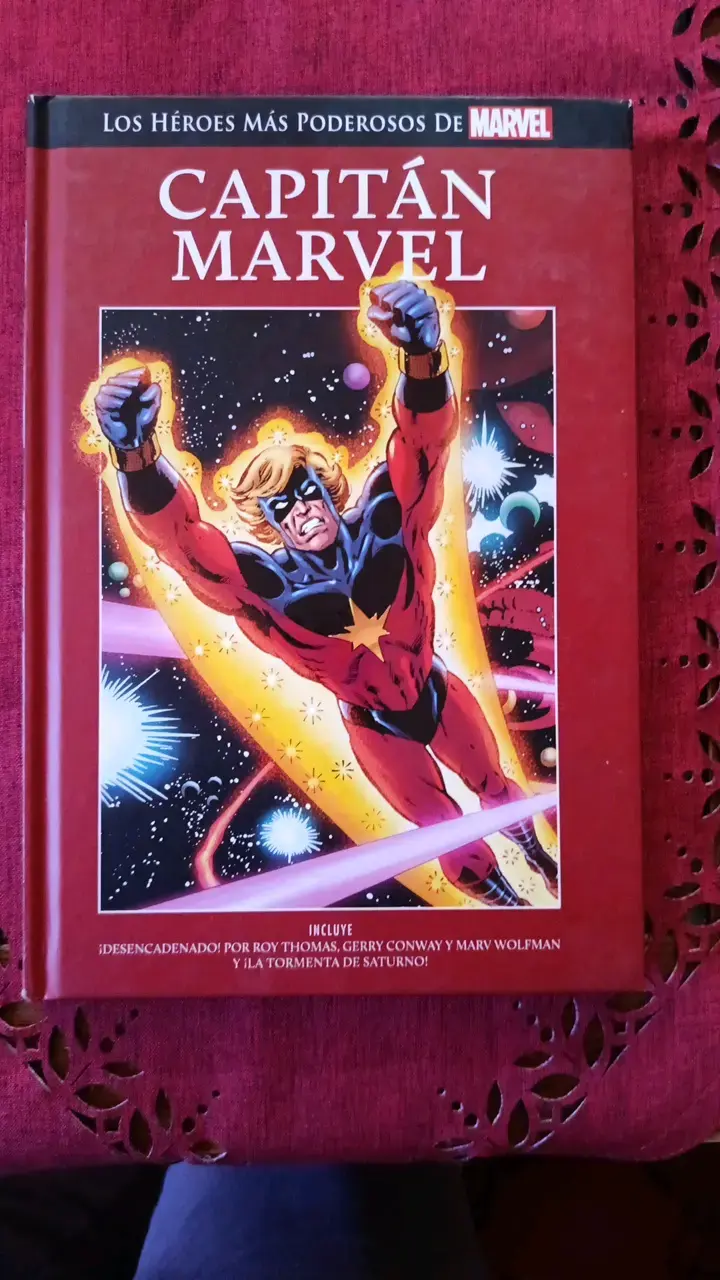 Libro Capitán Marvel de Marvel Comics
