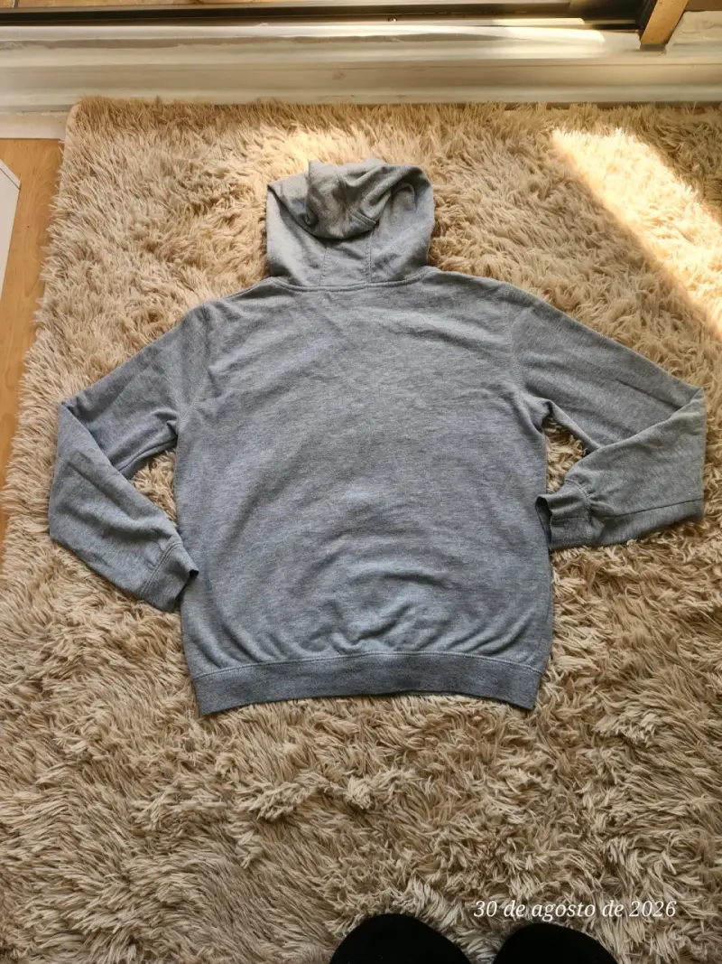Polerón con capucha gris unisex - 3
