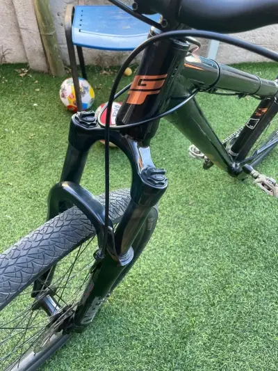 Bicicleta gt la bomba 26 - miniatura 5