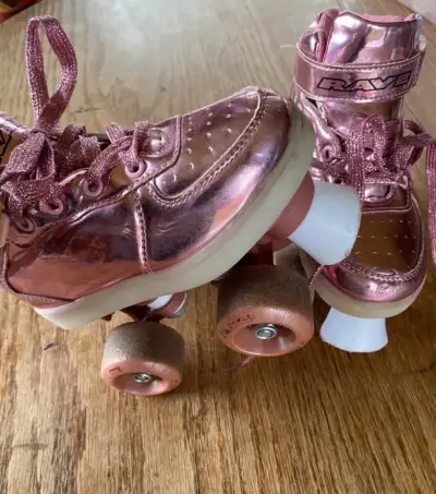 Patines de Cuatro Ruedas Rosados para Niñas - miniatura 1