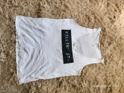 Lote de poleras sin mangas con diseños variados - miniatura 3
