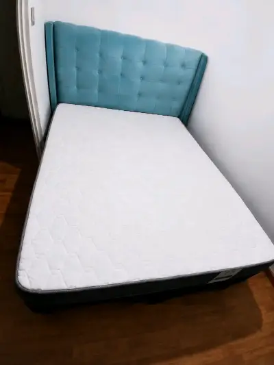 Cama de dos plazas con respaldo acolchado azul - miniatura 2