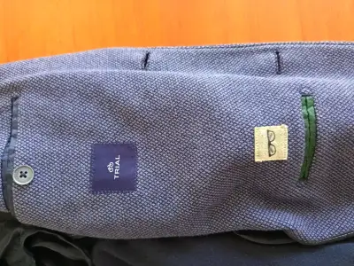 Blazer azul para hombre Trial en buen estado - miniatura 1