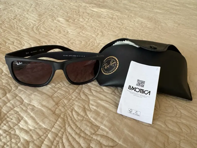Gafas de sol Ray-Ban negras con estuche - 3