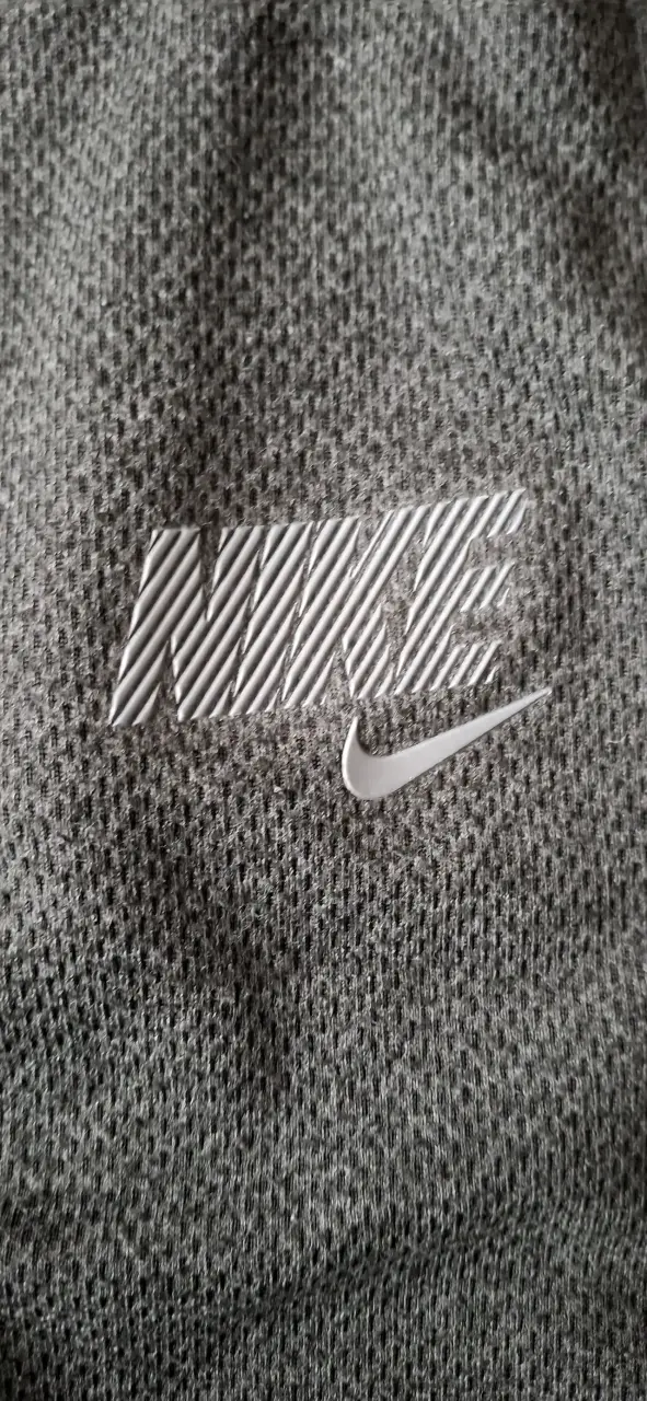 Pantalones deportivos Nike grises con cierre - 3