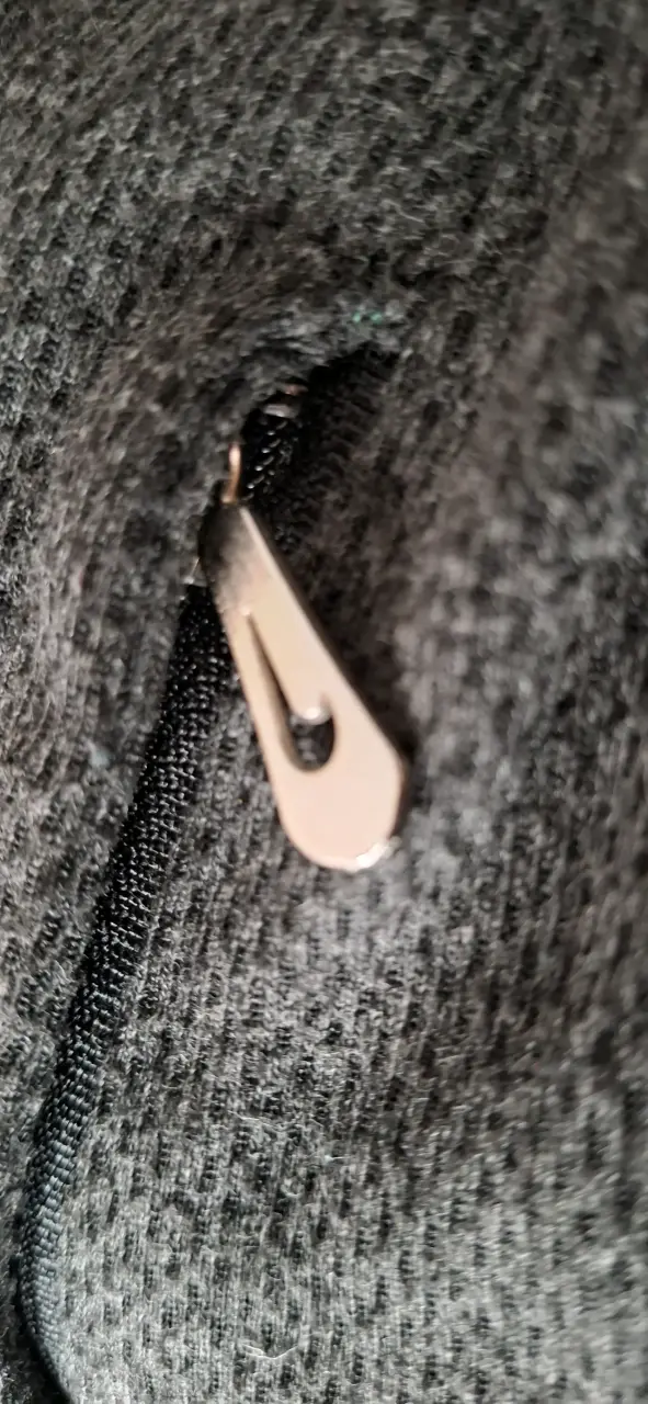 Pantalones deportivos Nike grises con cierre - 4