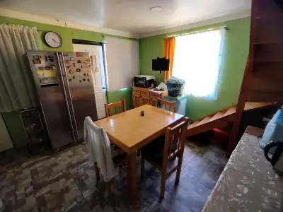 Se vende Casa de 2 pisos con pareo simple.. 129 mt - miniatura 6