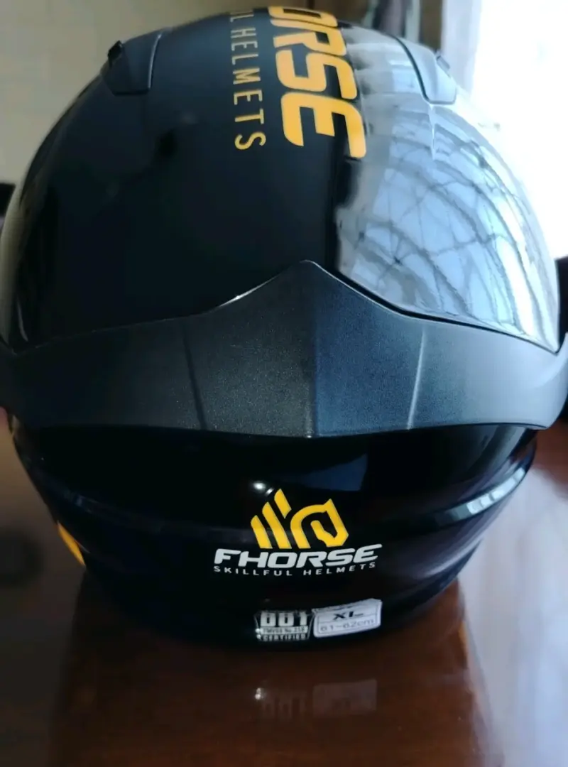 Casco de moto Fhorse XL nuevo con saco - 1