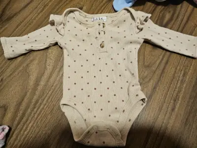 Lote bebe niña 0-3-6 meses - miniatura 4